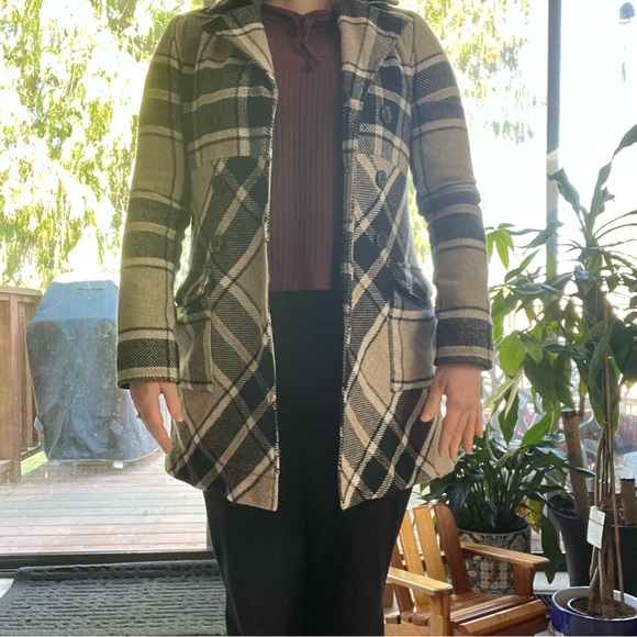 Plaid Billabong Jacket - Picture 9 of 9